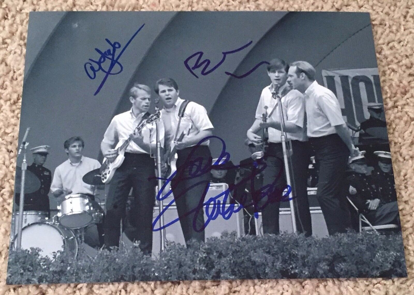 THE BEACH BOYS SIGNED AUTOGRAPH 8x10 w/PROOF BRIAN WILSON MIKE LOVE AL JARDINE