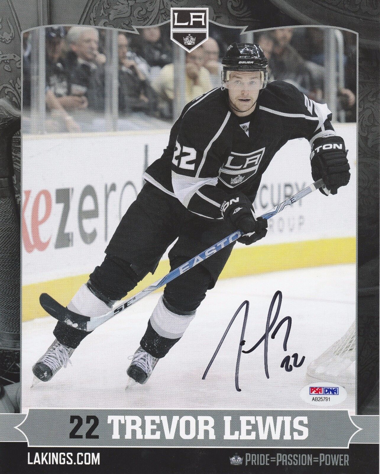 Trevor Lewis Signed Los Angeles Kings Hockey 8x10 Photo Poster painting PSA AB25791