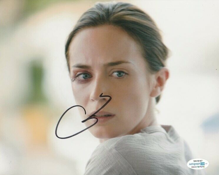 EMILY BLUNT SIGNED SICARIO