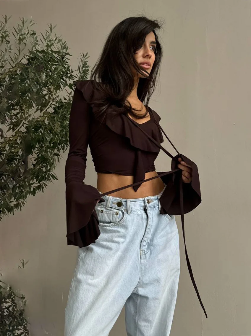 Athvotar Athvotar 2025 New Solid-Colored Lotus Side Knitted Shirt Women's Short Sexy Hot Girl Fashion V Collar Top