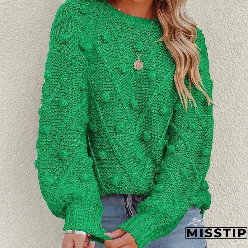 Fashionable and Minimalist winter Sweater