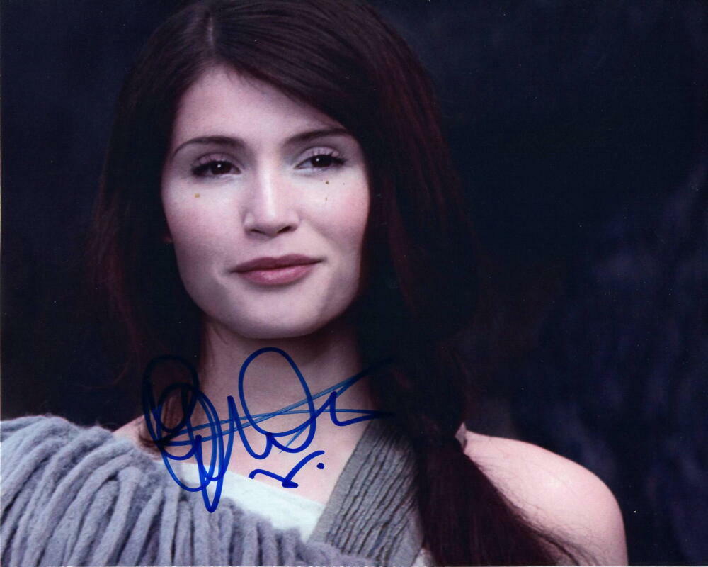 GEMMA ARTERTON SIGNED AUTOGRAPH 8X10 Photo Poster painting - STRAWBERRY FIELDS QUANTUM OF SOLACE