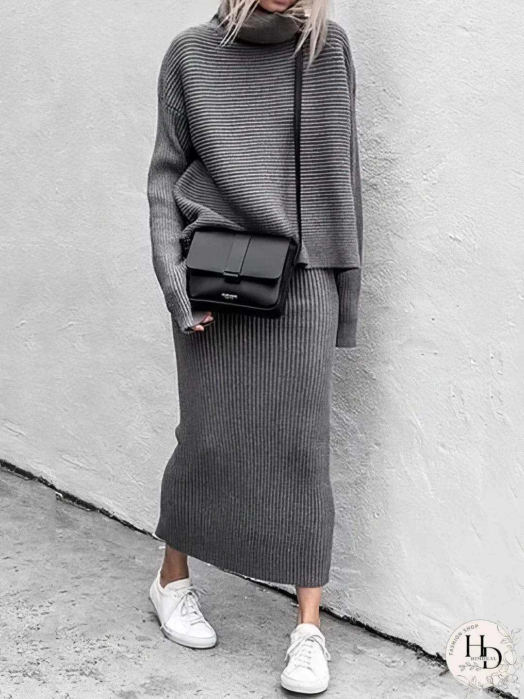 Turtleneck Long Sleeve Sweater & Knitted Skirt Two-Piece Suit