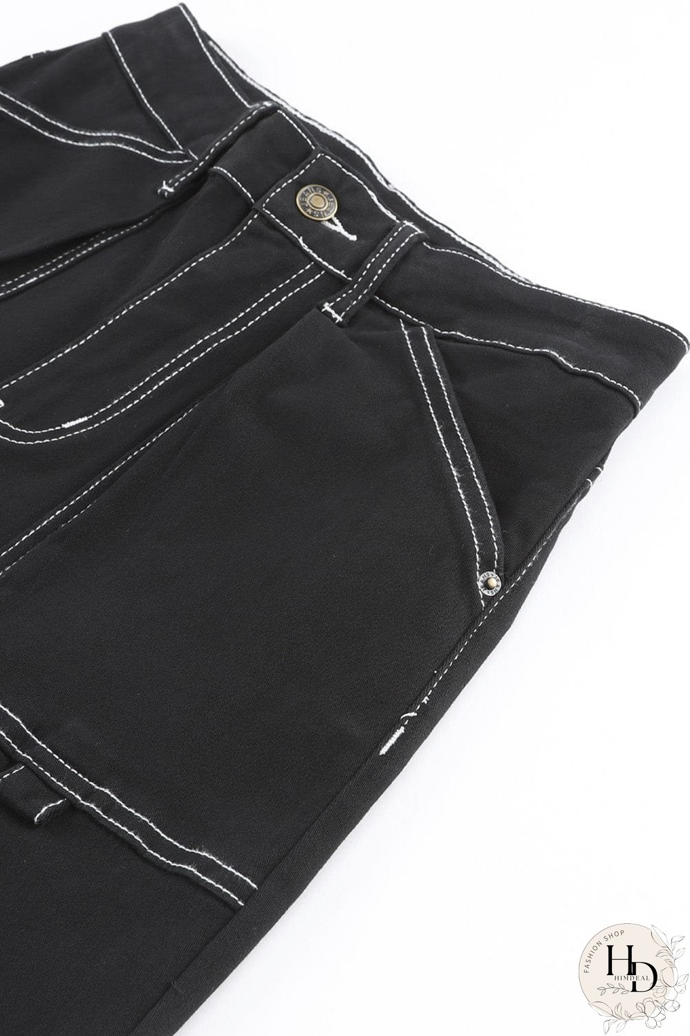 Streetwear-Inspired Black Cargo Pants