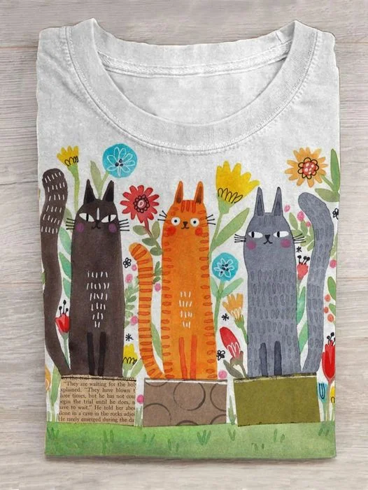 Women's Funny Cat Art Print T-Shirt