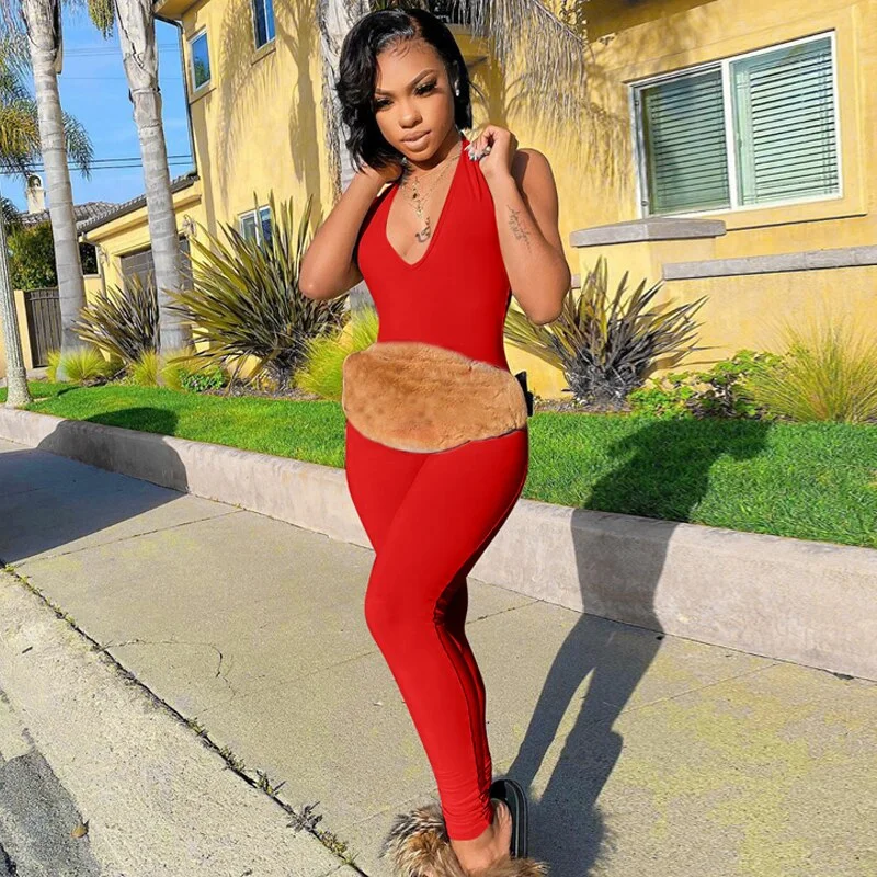 Hugcitar V-neck halter backless sleeveless bodycon jumpsuit summer women fashion streetwear solid stretchy jumper sports wear