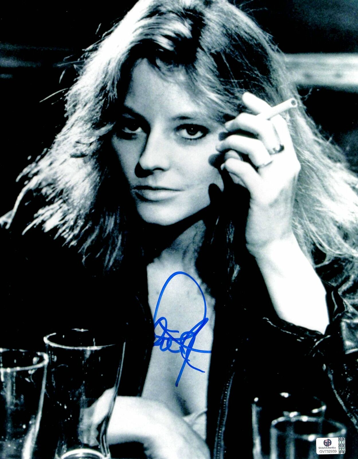 Jodie Foster Signed Autographed 11X14 Photo Poster painting Taxi Driver Vintage Smoking GV732939