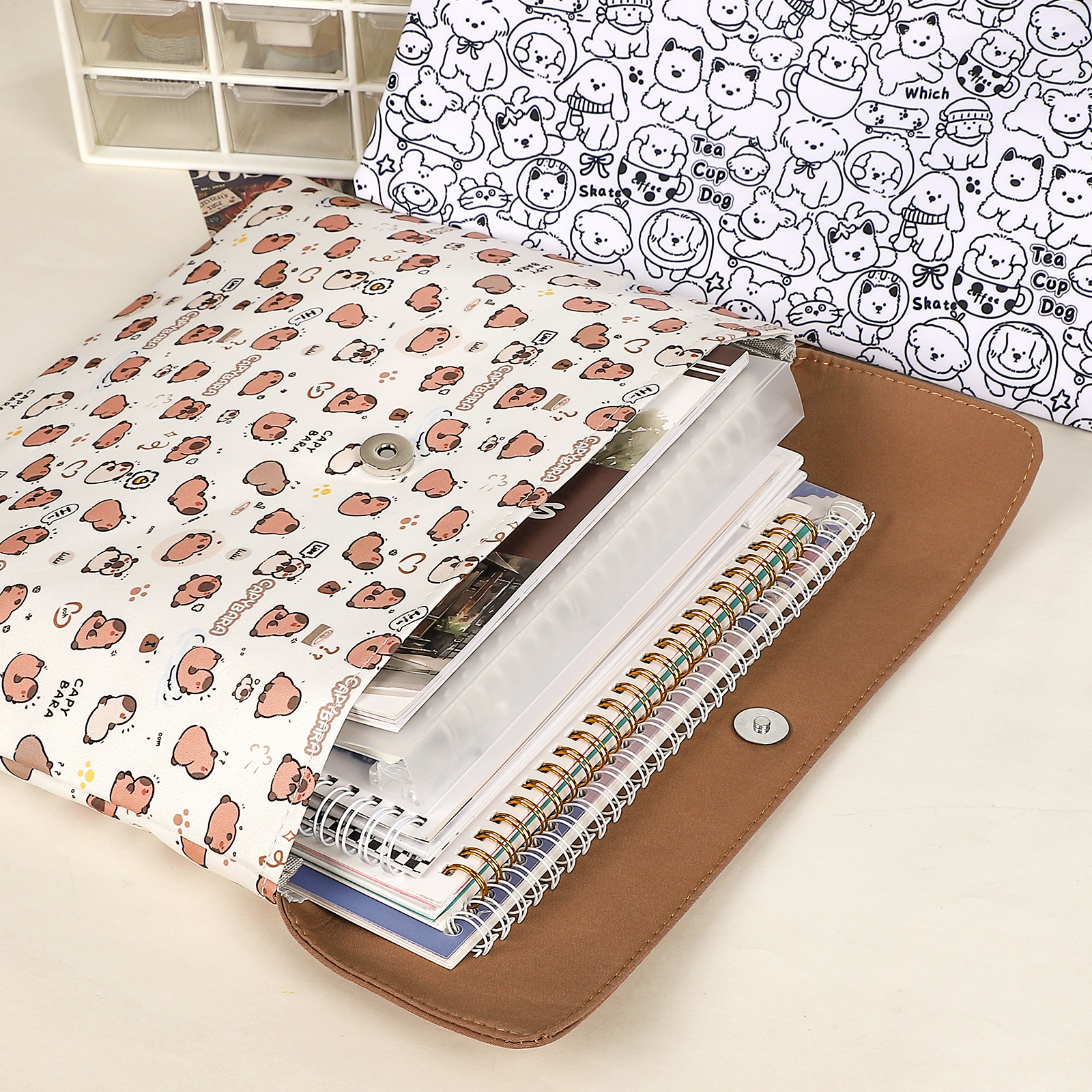 수납 가방 - 귀여운 카피바라 패턴 파일 가방 대용량 더블 레이어