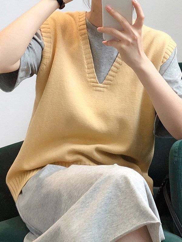 Simple Solid Color V-Neck Casual Loose Sleeveless Knitting Vest