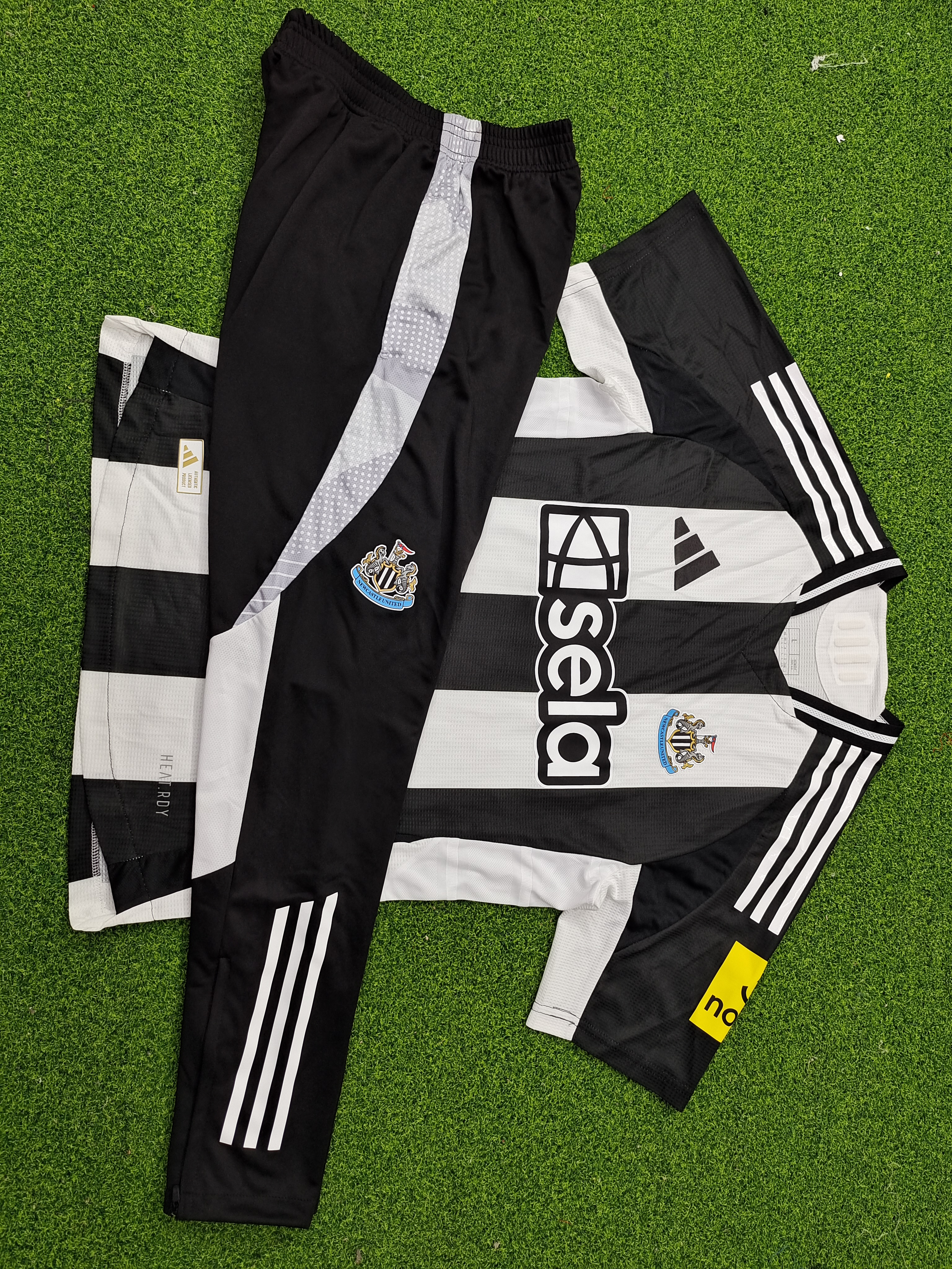 24/25-H-NEW-PL-TRK-A04817