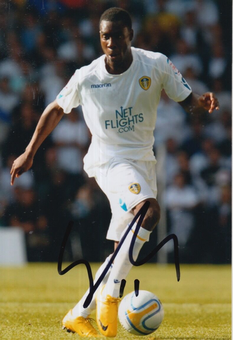 LEEDS UNITED HAND SIGNED LLOYD SAM 6X4 Photo Poster painting 1.