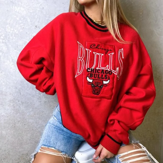 Women's Graphic Contrast Loose-fit Red Sweatshirt