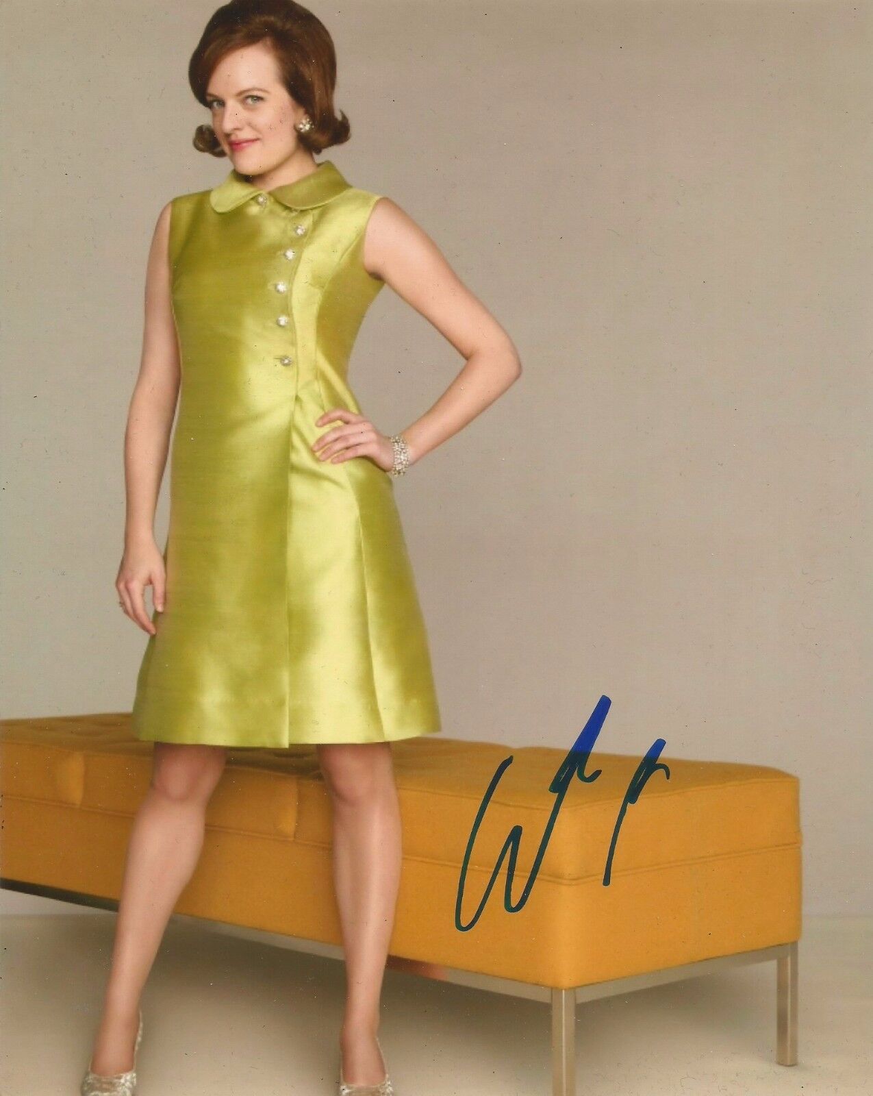 Elisabeth Moss Signed Mad Men 10x8 Photo Poster painting AFTAL