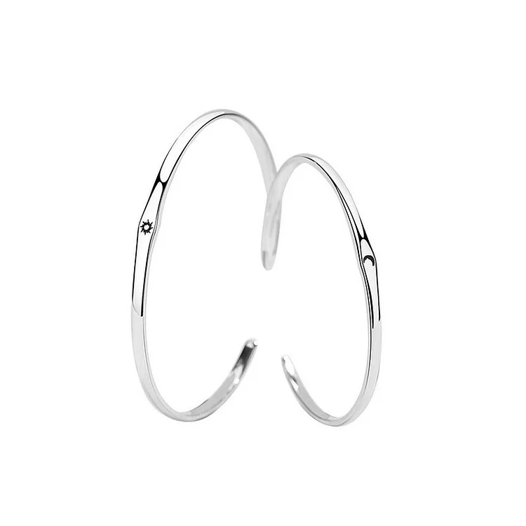 Amazon.com: YSSHIN Magnetic Matching Bracelets for Couples, Couple Bracelets  for Boyfriend and Girlfriend, Pulseras Para Parejas Long Distance  Relationship Gifts for Best Friends: Clothing, Shoes & Jewelry