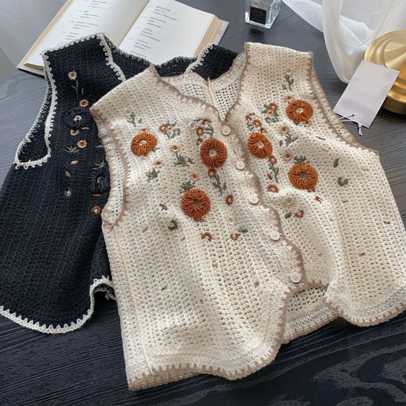 Women's Fashion Embroidered Vintage Knitted Crochet Hollow Sweater Vest Top