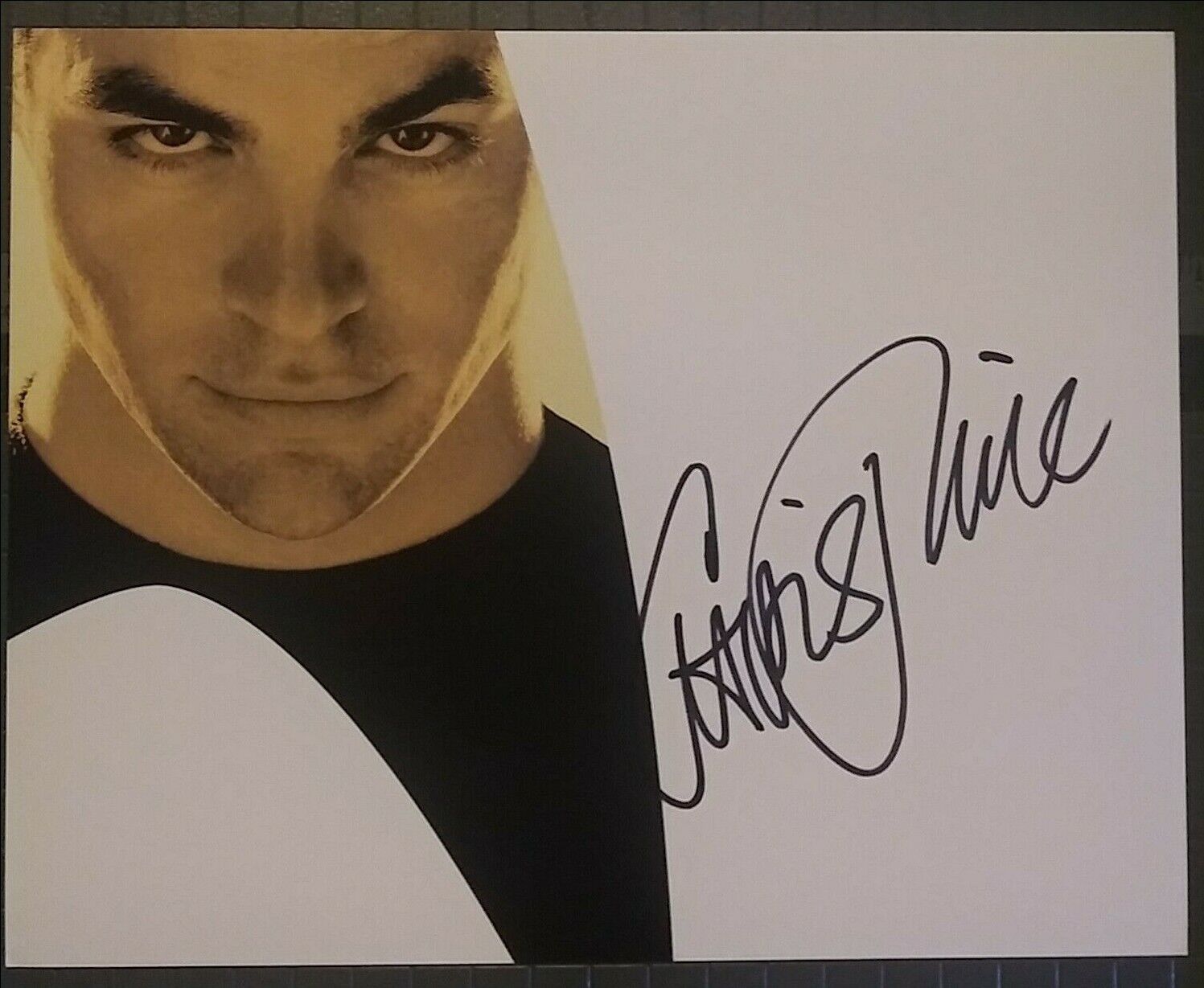 Chris Pine signed 8x10