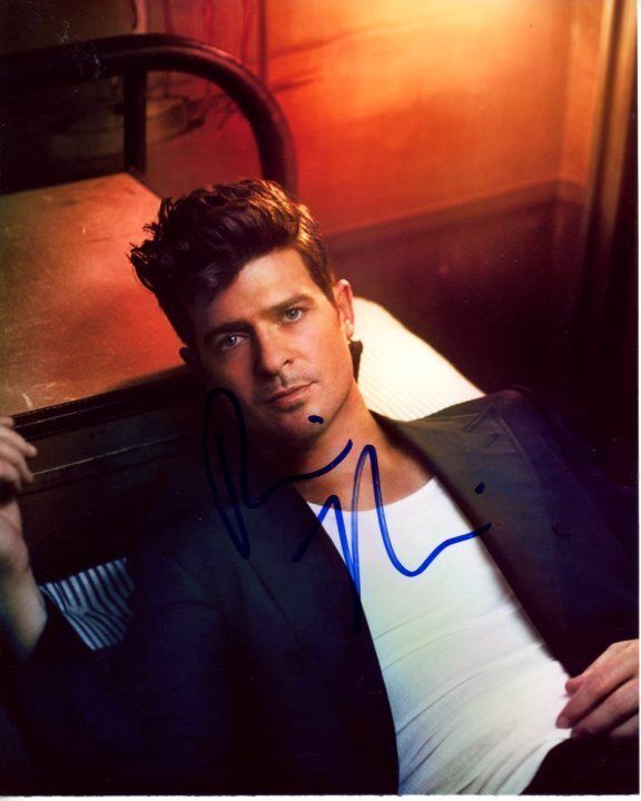 ROBIN THICKE signed autographed Photo Poster painting