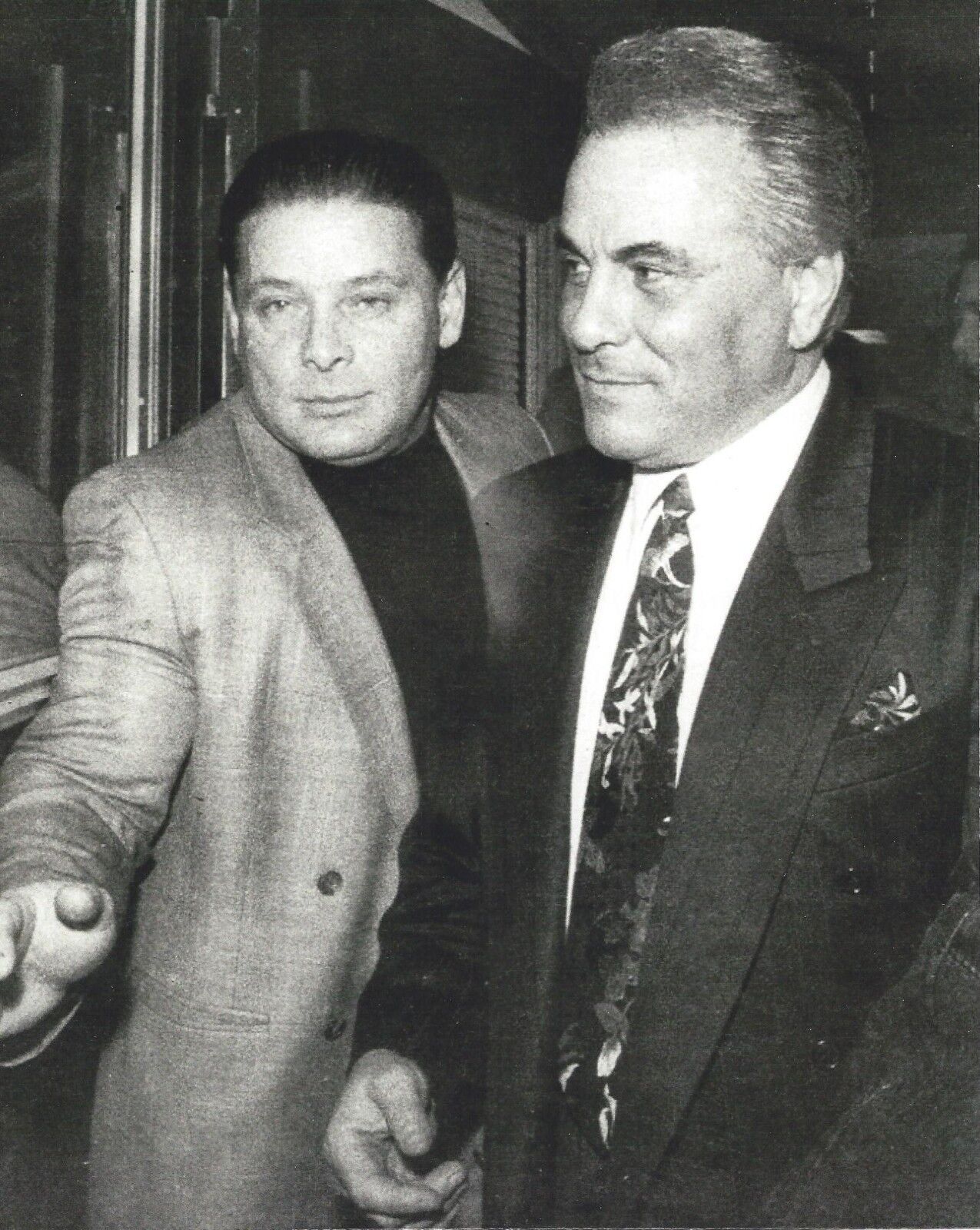 JOHN GOTTI & SAM GRAVANO 8X10 Photo Poster painting MAFIA ORGANIZED CRIME MOBSTER MOB PICTURE