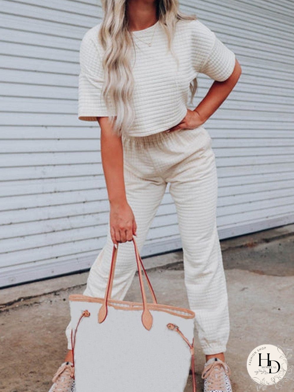 Chic White Textured Lattice Crop Top and Jogger Pants Ensemble