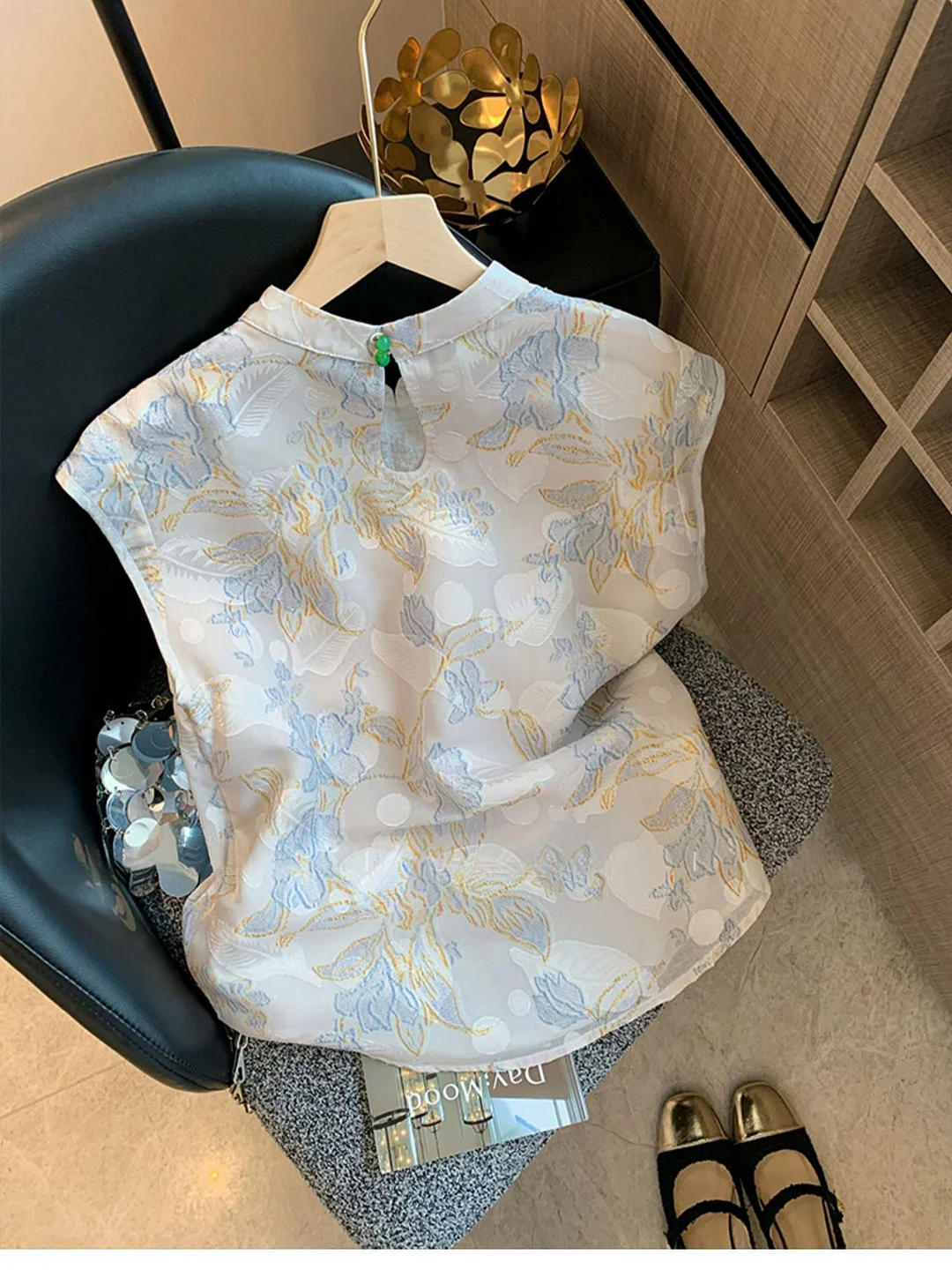 Athvotar Athvotar Chinese Collar Buckle Embroidered Jahua Sleeveless Shirt Women 2025 New Zen Age Reduction Chic Vest Top