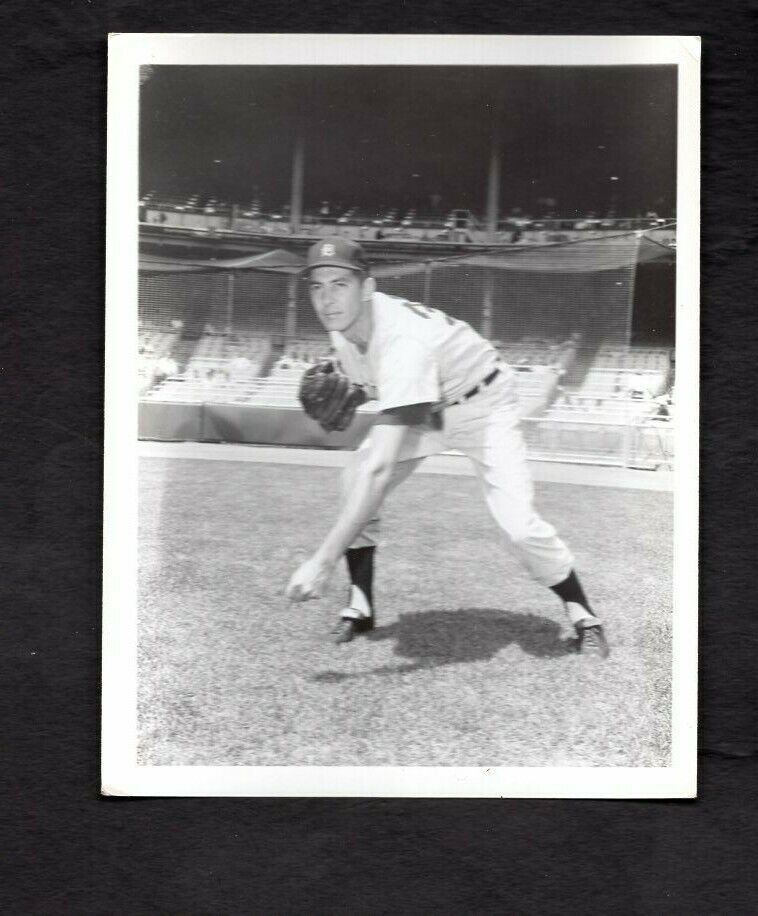 Hank Aguirre c. 1960 Type I Louis Requena Press Original Photo Poster painting Detroit Tigers