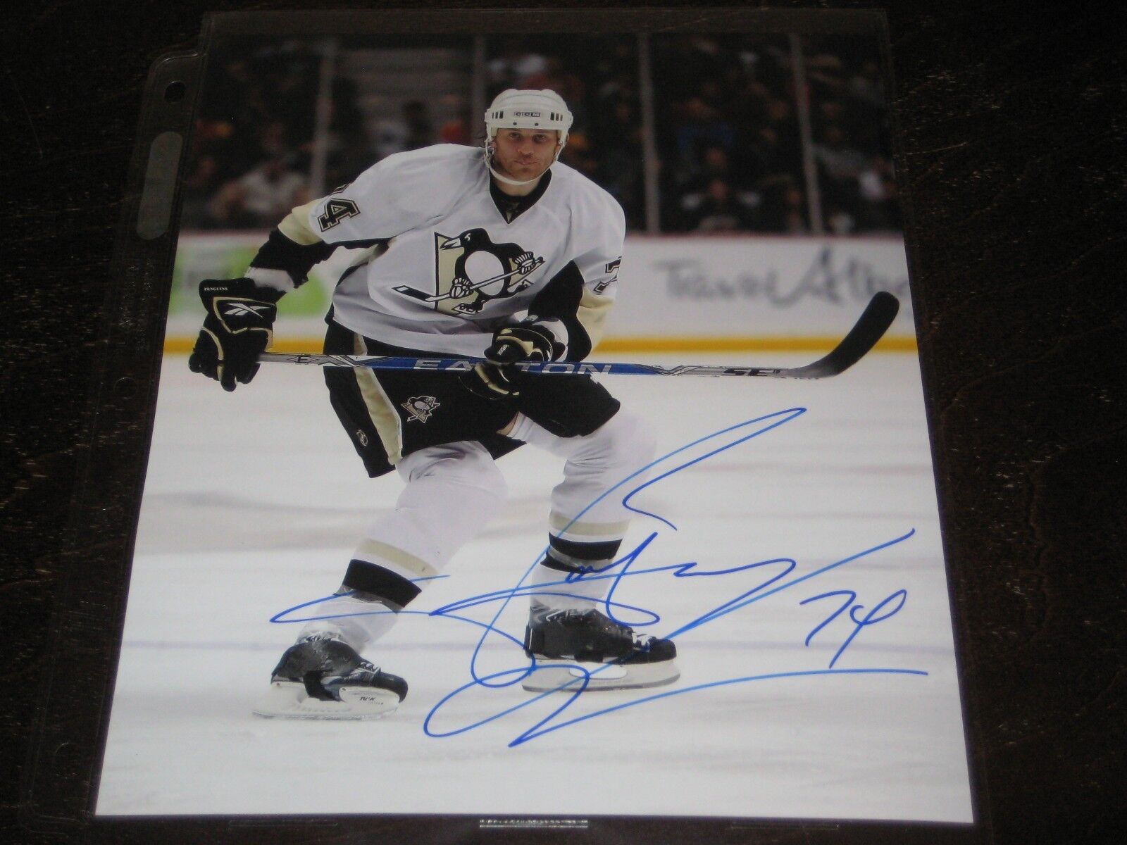 JAY MCKEE autographed PITTSBURGH PENGUINS 8X10 Photo Poster painting