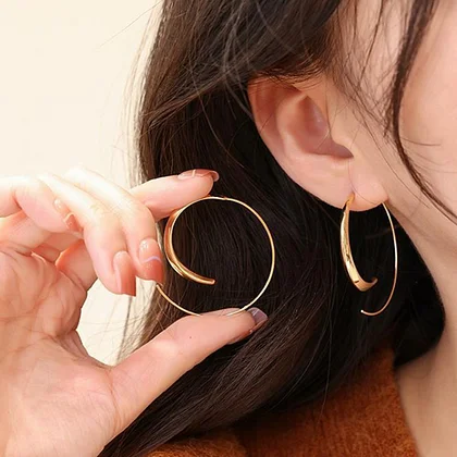 ロンナアンドリリー ピアス・イヤリング アクセサリー メンズ Gold-Tone Jet Pavé Openwork Flower Drop Earrings Black イヤリング リリー \u2013 HARIO NETSHOP