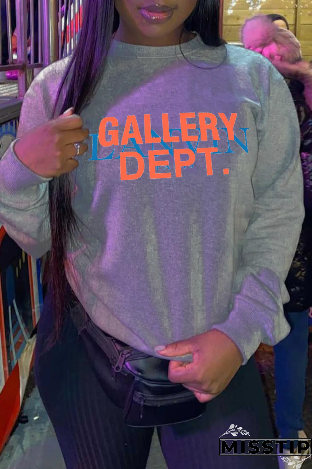 Black Street Print Letter O Neck Tops