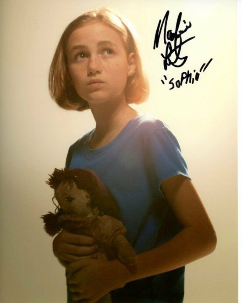 Madison lintz signed autographed the walking dead sophie peletier Photo Poster painting