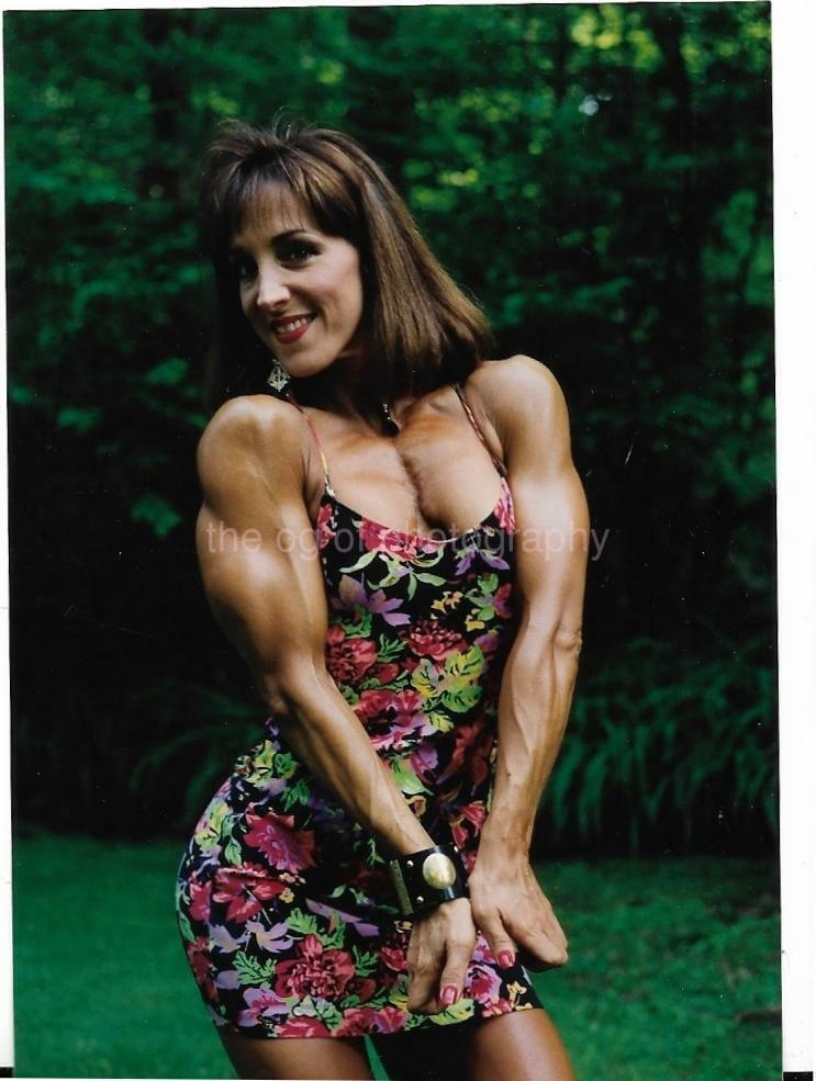 FEMALE BODYBUILDER 80's 90's FOUND Photo Poster painting Color MUSCLE WOMAN Portrait EN 16 18 N