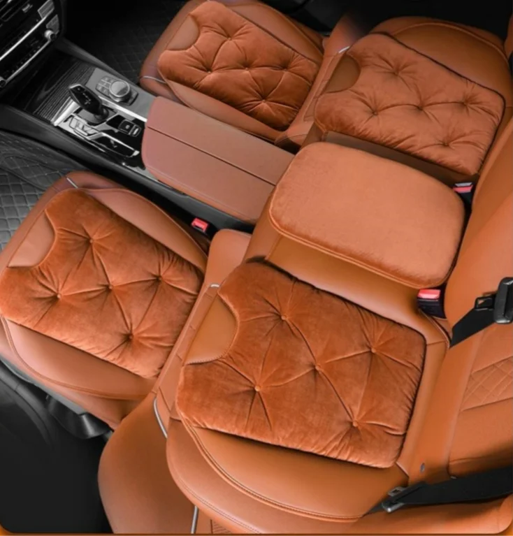 New plush car seat cushion says goodbye to winter cold