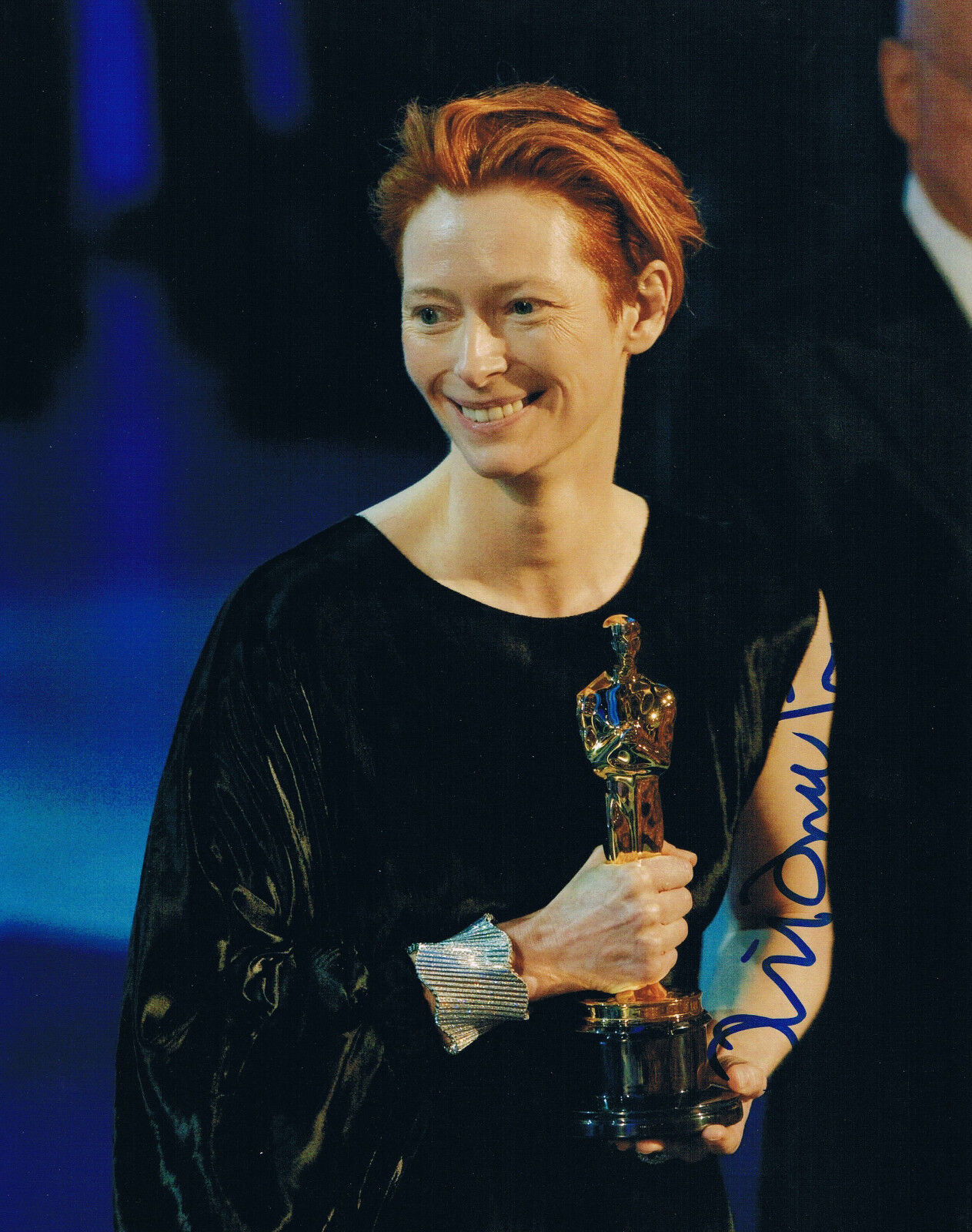 Tilda Swinton OSCAR genuine autograph Photo Poster painting 8x10