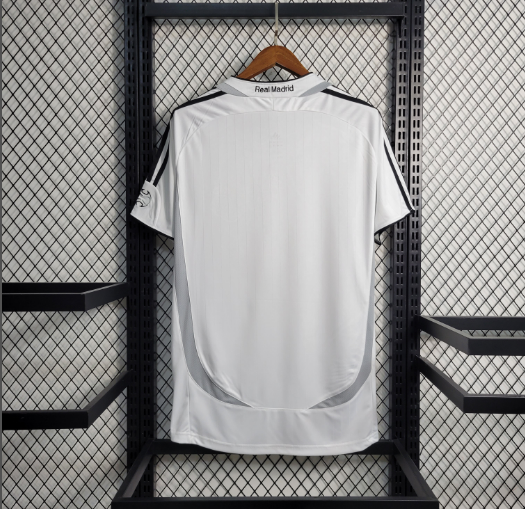 Retro 2006-07 Real Madrid Home Football Shirt