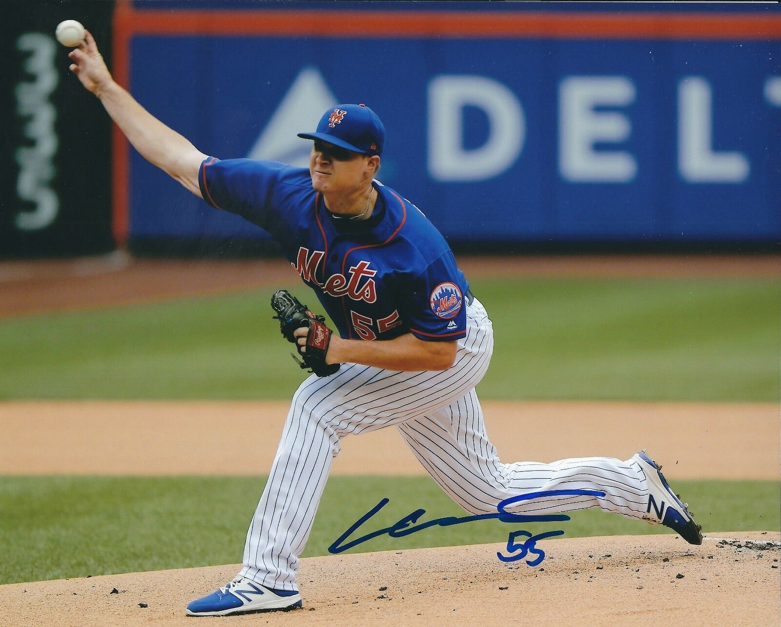 Signed 8x10 COREY OSWALT New York Mets Autographed Photo Poster painting - w/ COA