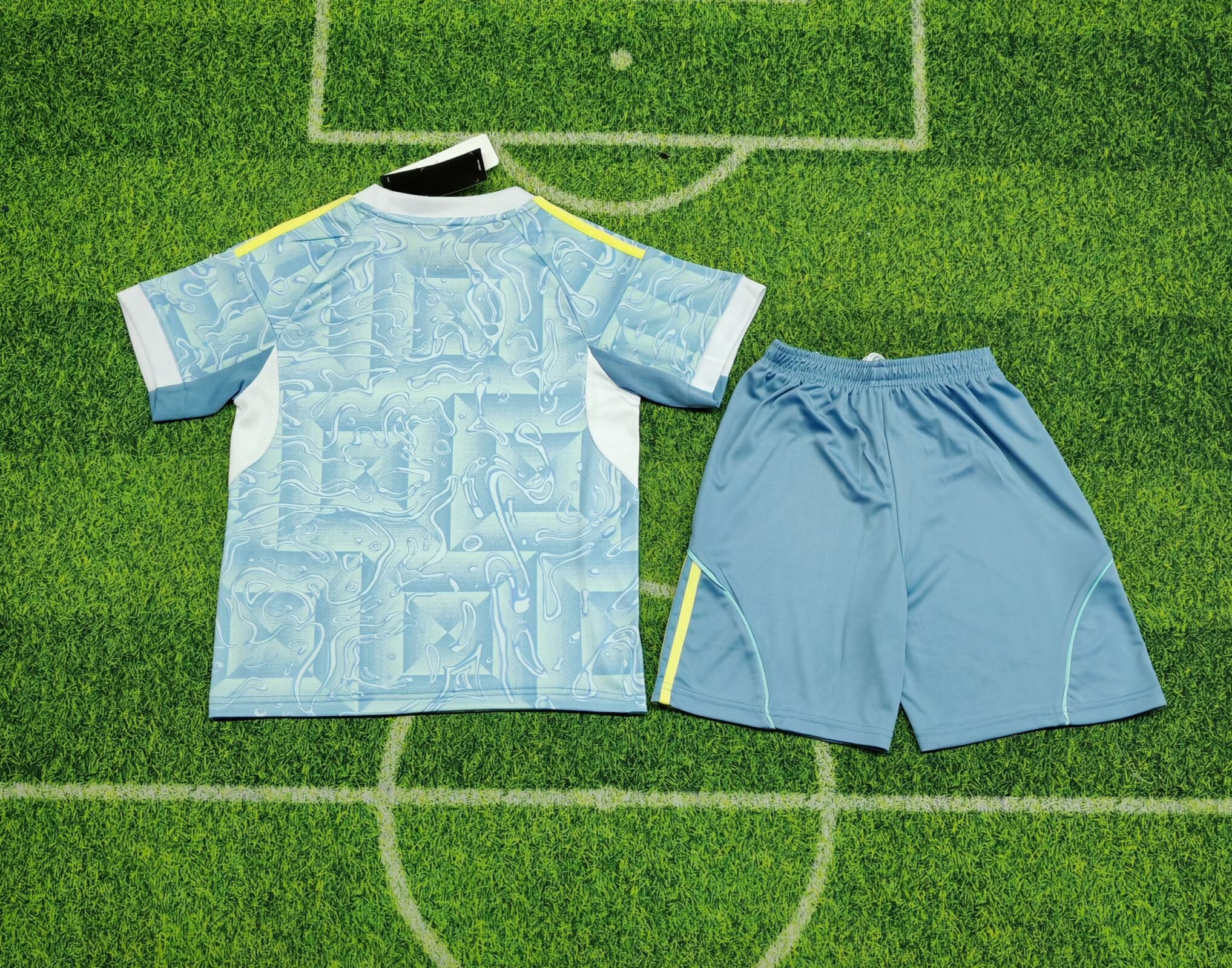 25/26 Juventus Away Kids Kit Football Jersey Thai Quality