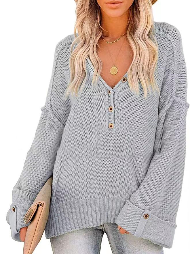 Women's plus-size v-neck jumper in solid color