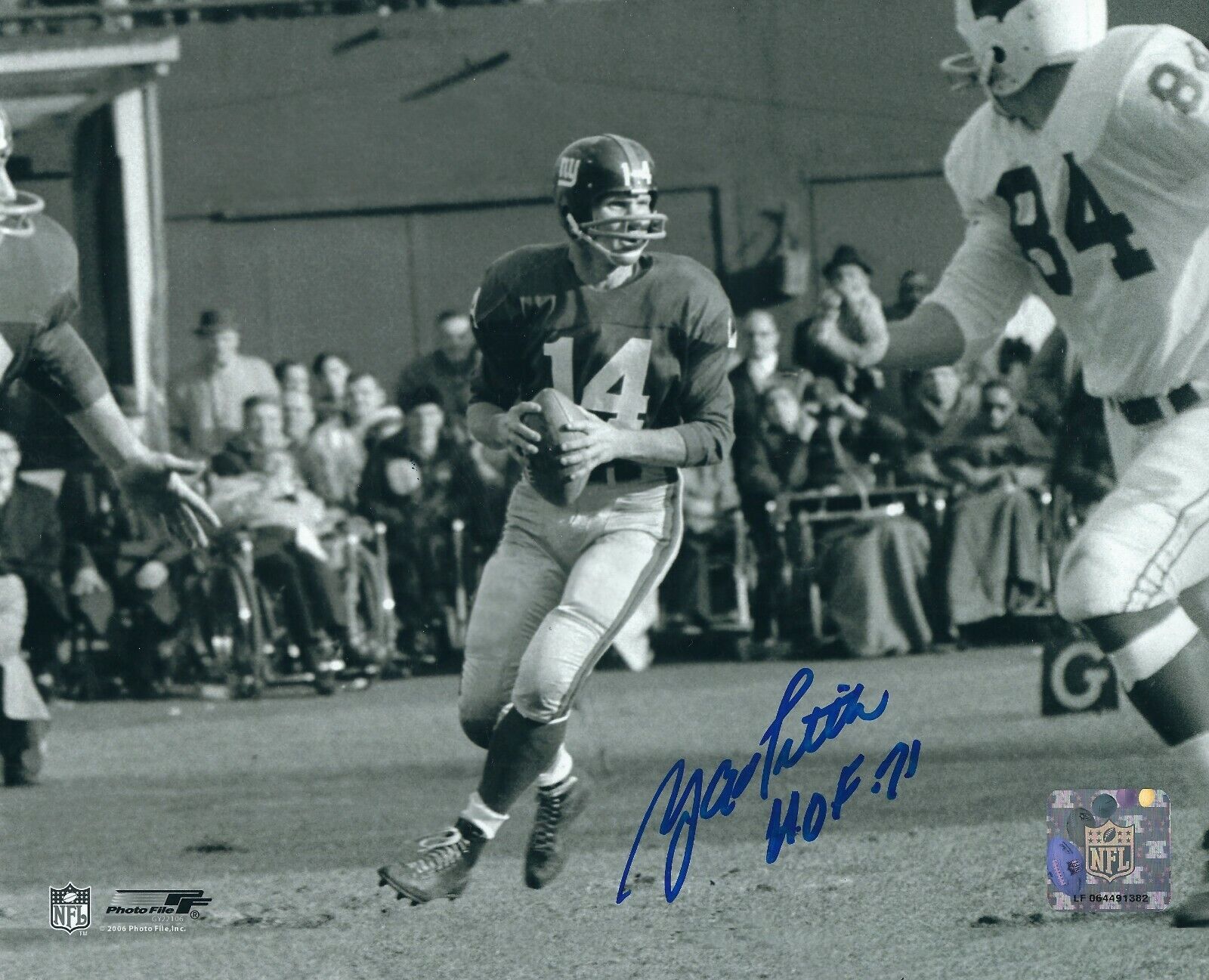 Autographed Y. A. Tittle New York Giants 8x10 Photo Poster painting with COA