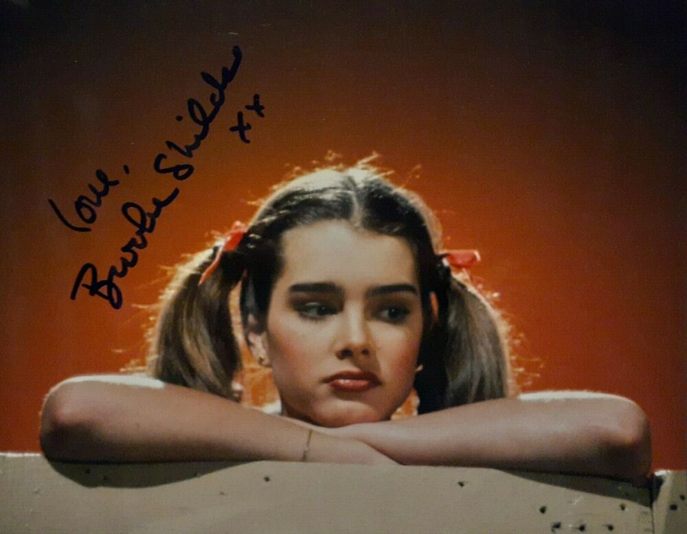 Brooke Shields signed 8x10