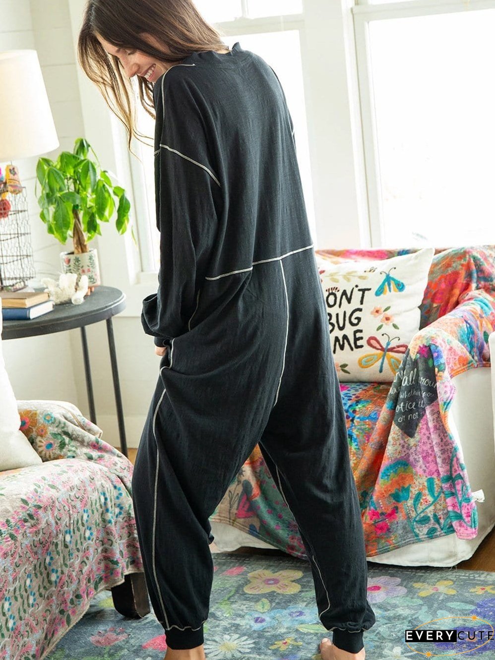 Flattering Maxi Dress with Contrasting Stitches