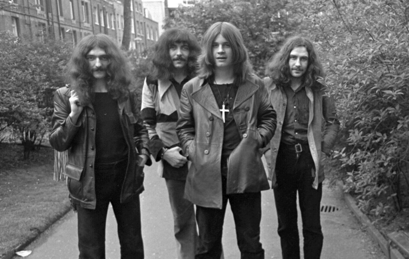 early Black Sabbath -Tony Iommi / Bill Ward / Geezer Butler / Ozzy 8x10 Photo Poster painting!??