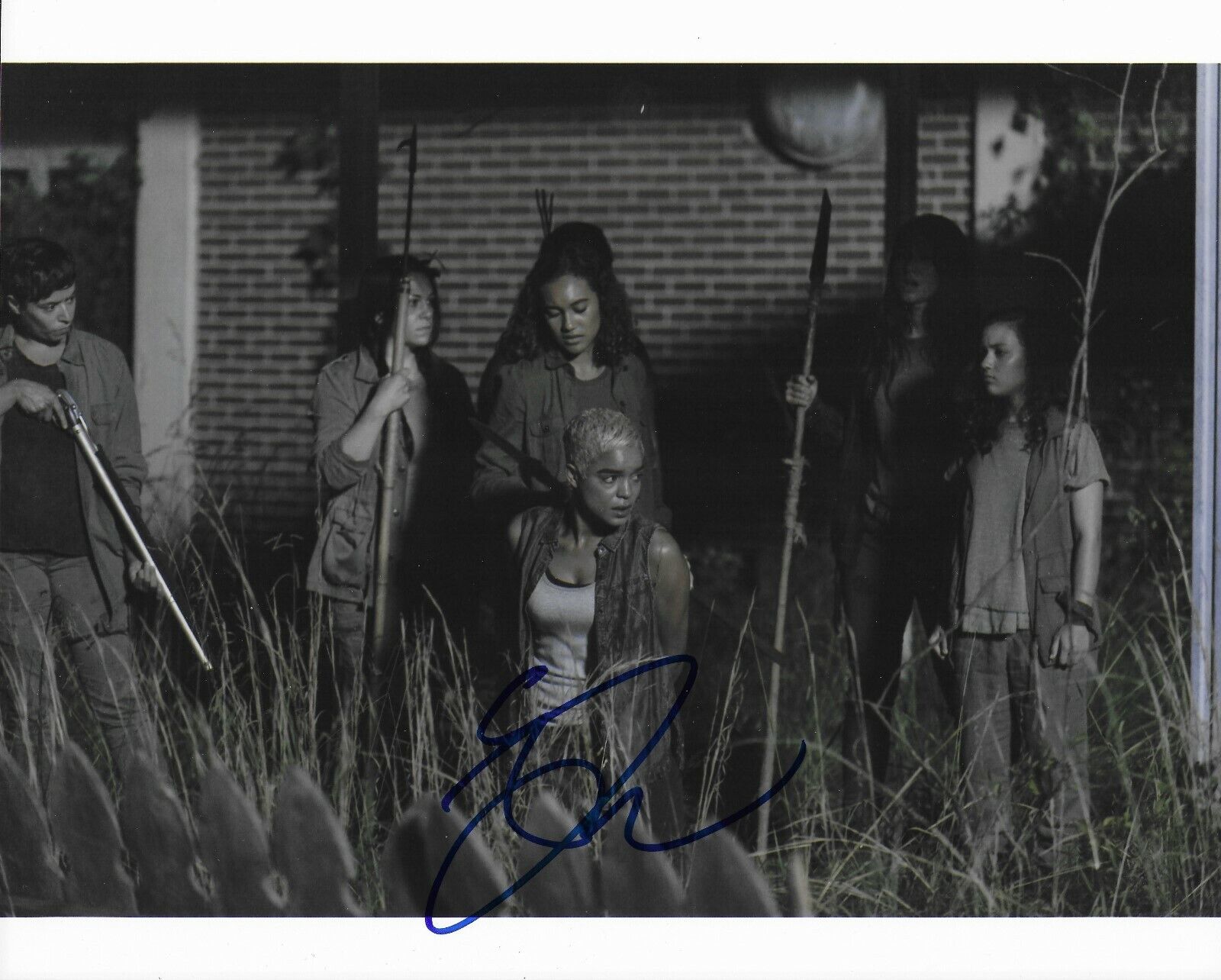 Elizabeth Faith Ludlow The Walking Dead autographed Photo Poster painting signed 8x10 #2 Arat