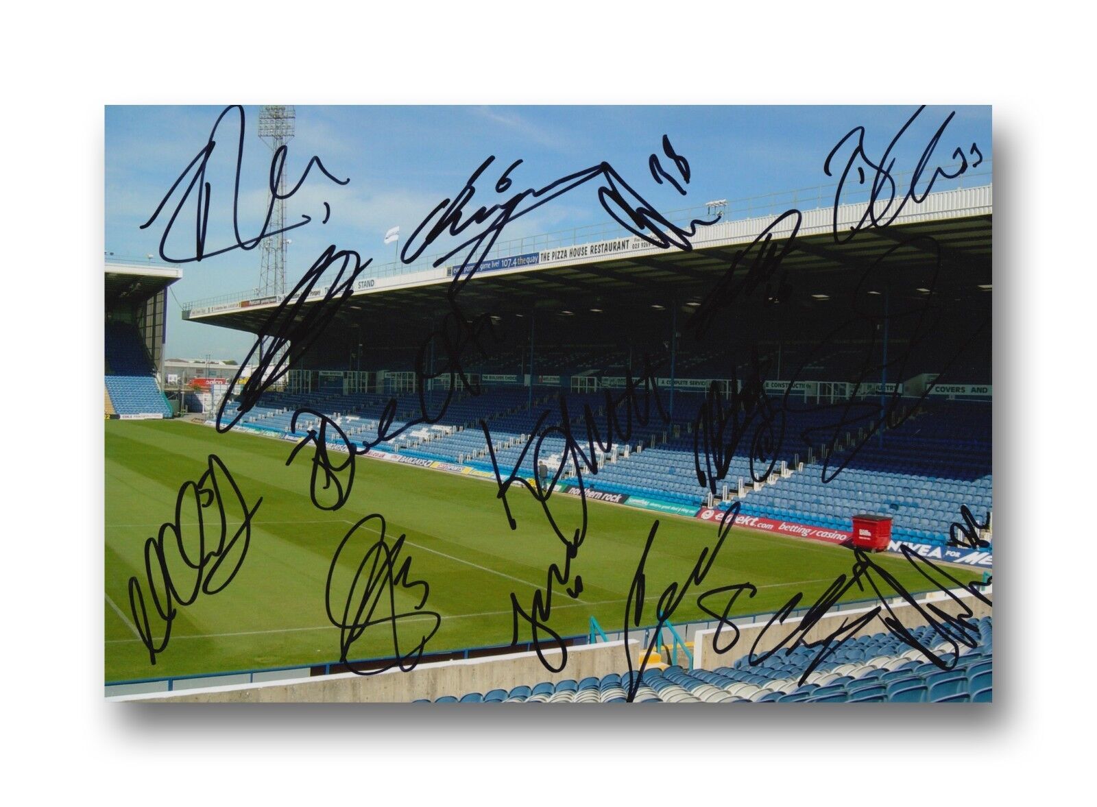 PORTSMOUTH 2018/2019 SQUAD SIGNED FRATTON PARK STADIUM Photo Poster painting 17 AUTOGRAPHS 8.