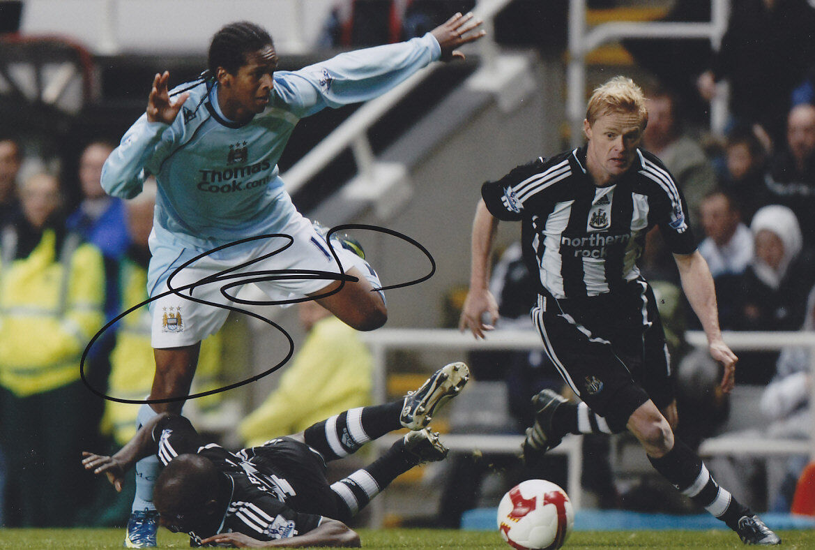 Manchester City F.C Jo Hand Signed Photo Poster painting 12x8.