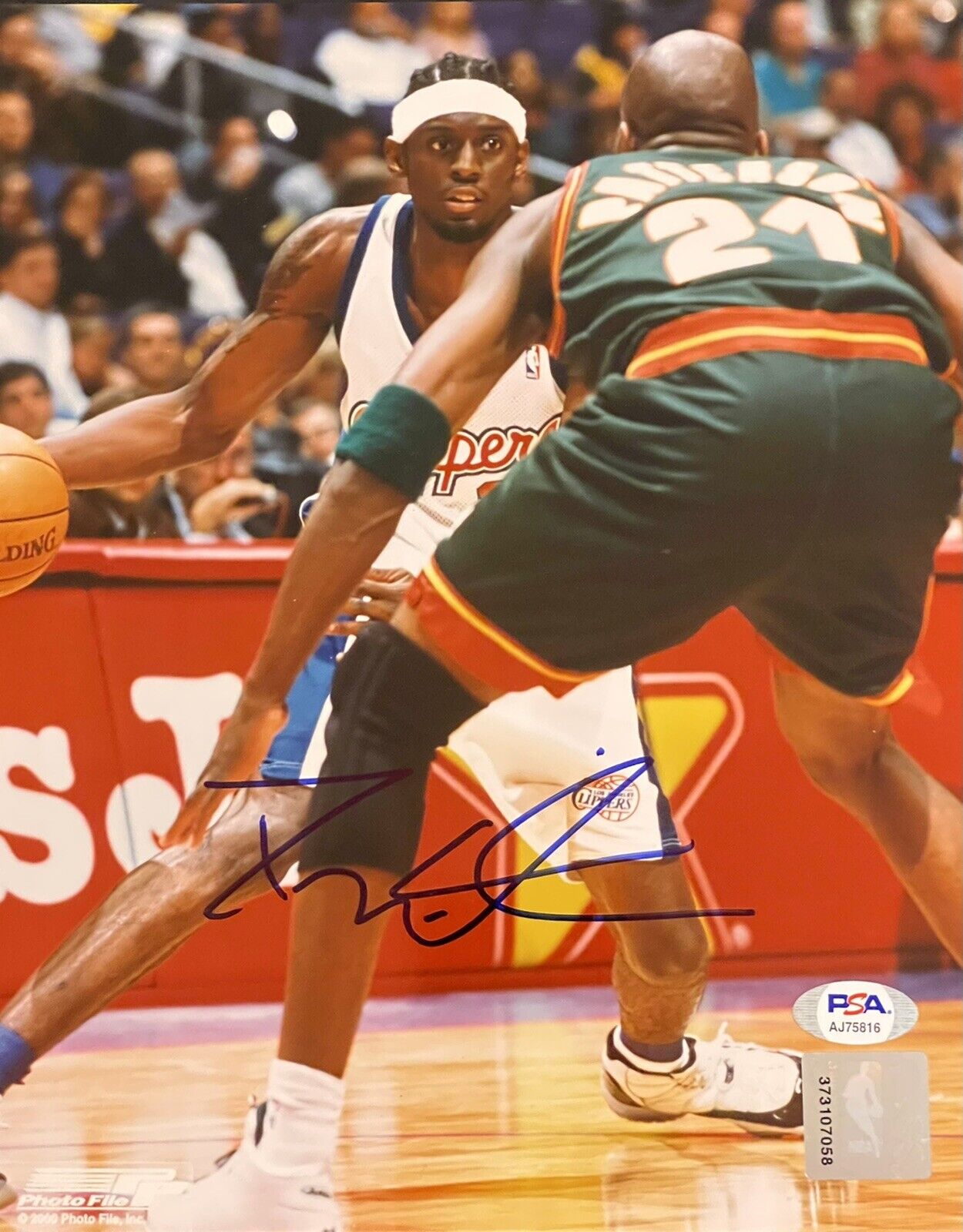 Darius Miles Signed Autographed Los Angeles Clippers 8x10 Photo Poster painting Cavs PSA/DNA