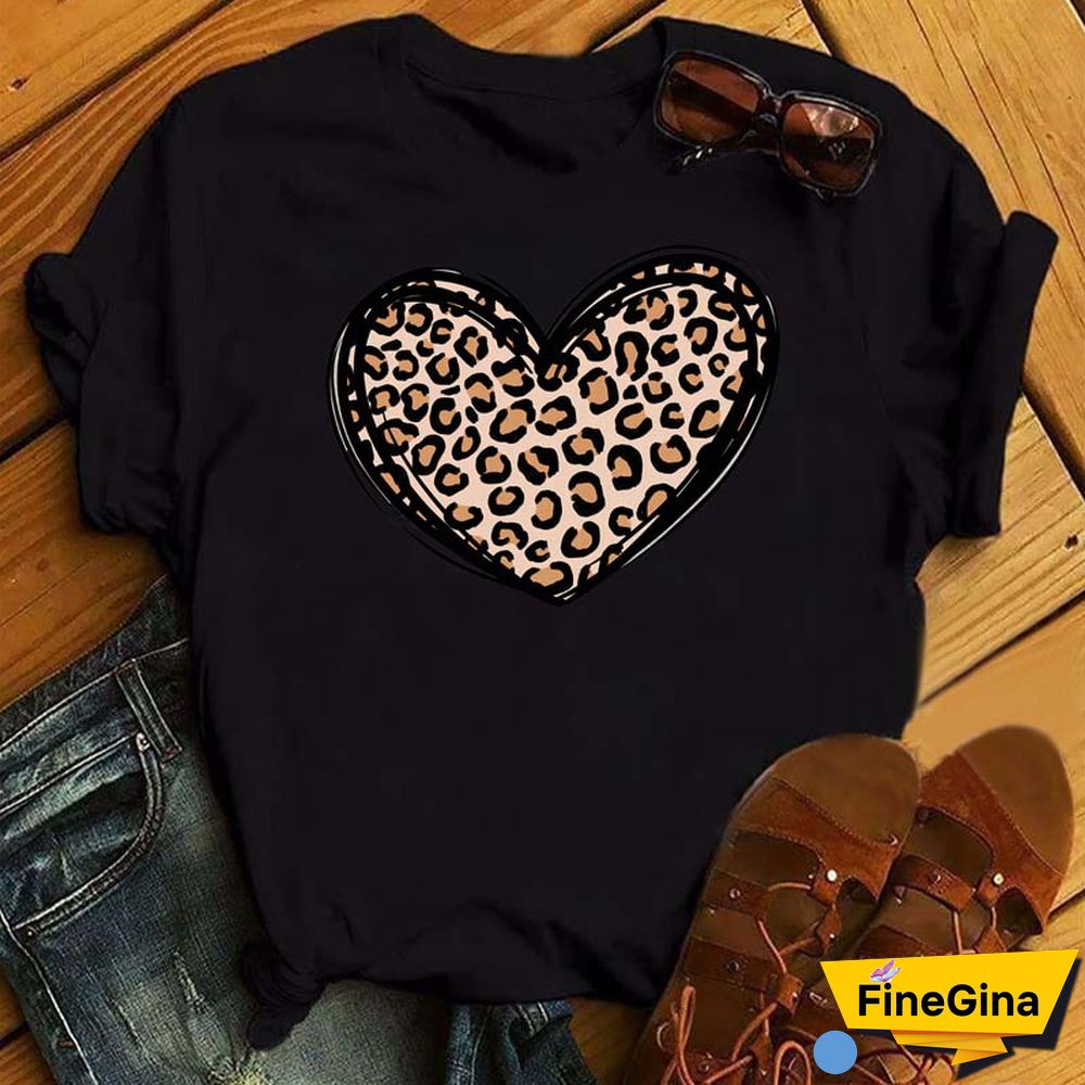 Maycaur Fashion Women T Shirt Love Heart Printed T Shirt Casual Red Tops 90s Valentine's Shirt Female Harajuku Graphic Tshirt