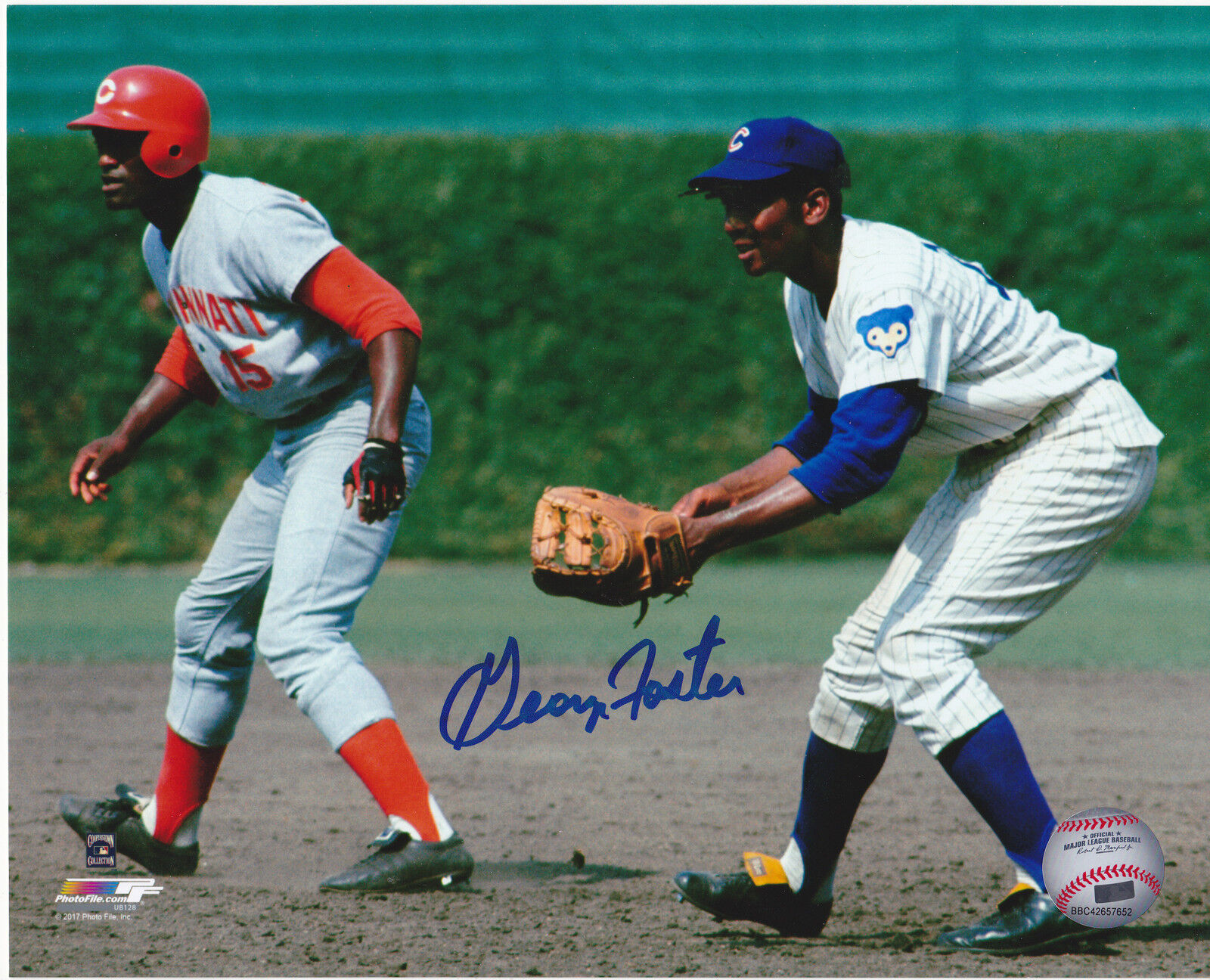 GEORGE FOSTER CINCINNATI REDS W/ ERNIE BANKS ACTION SIGNED 8x10