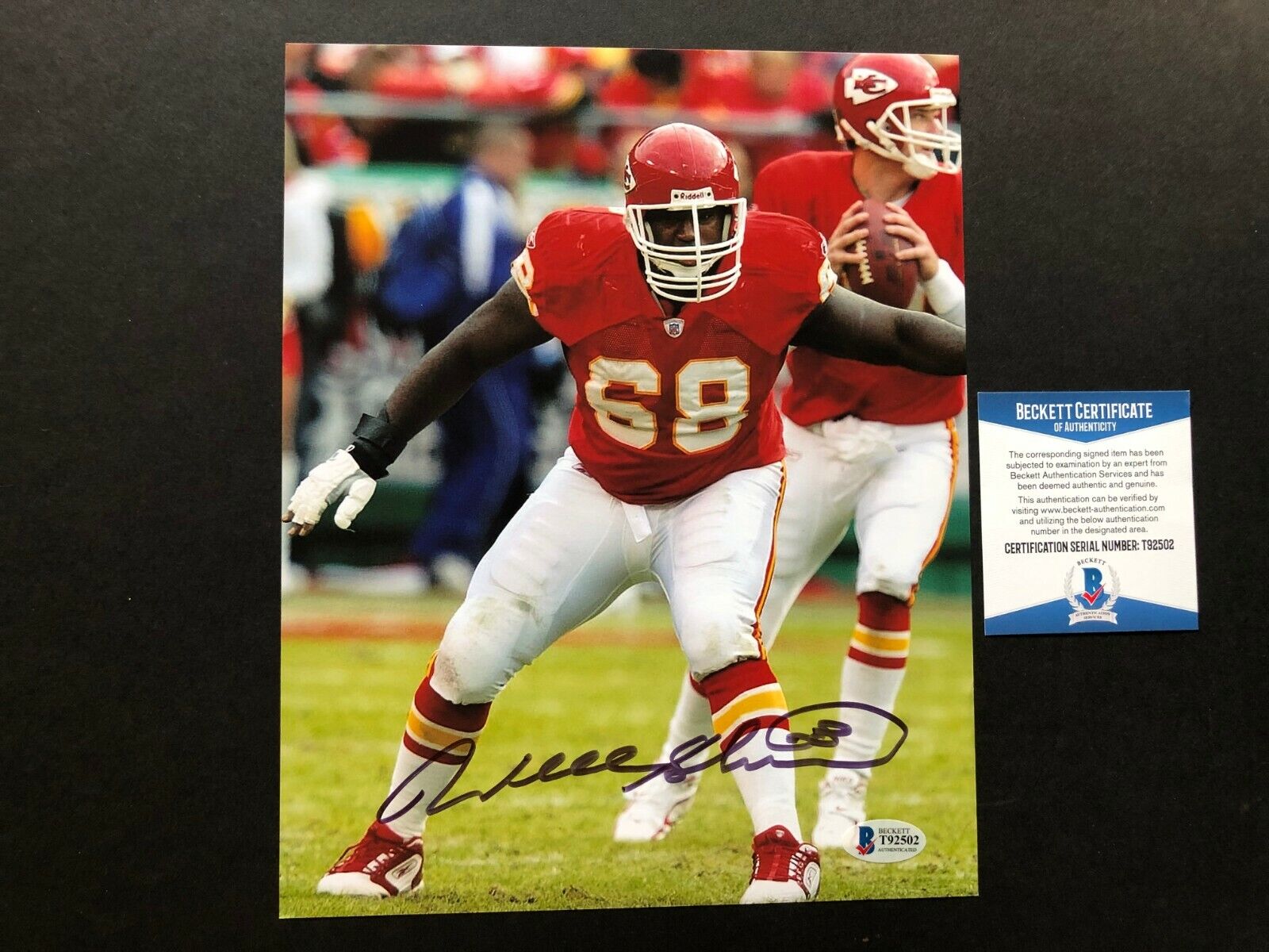 Will Shields Hot! signed autographed Chiefs HOF 8x10 Photo Poster painting Beckett BAS coa