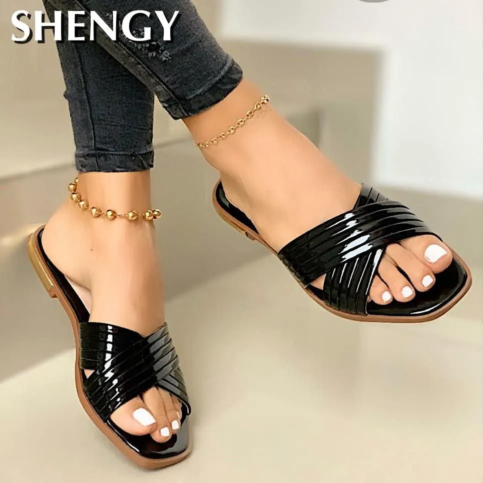 2020 Ladies Slippers Beach Summer Shoes Bling Gold Female Flat Slides Outdoor Women Shoes Casual Ladies Sandals Plus Size 35-43