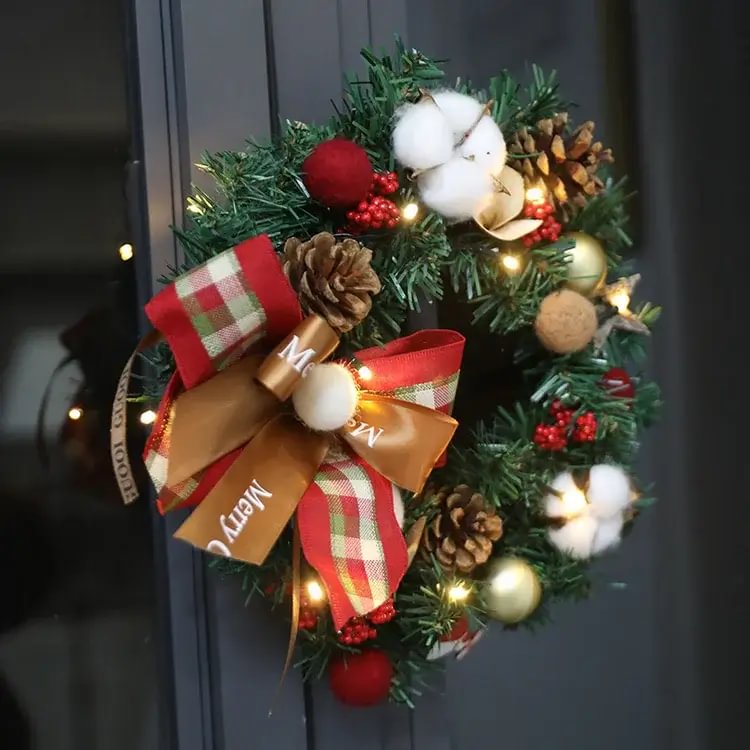 Christma Pine Cones Berries Wreath Decoration Lights