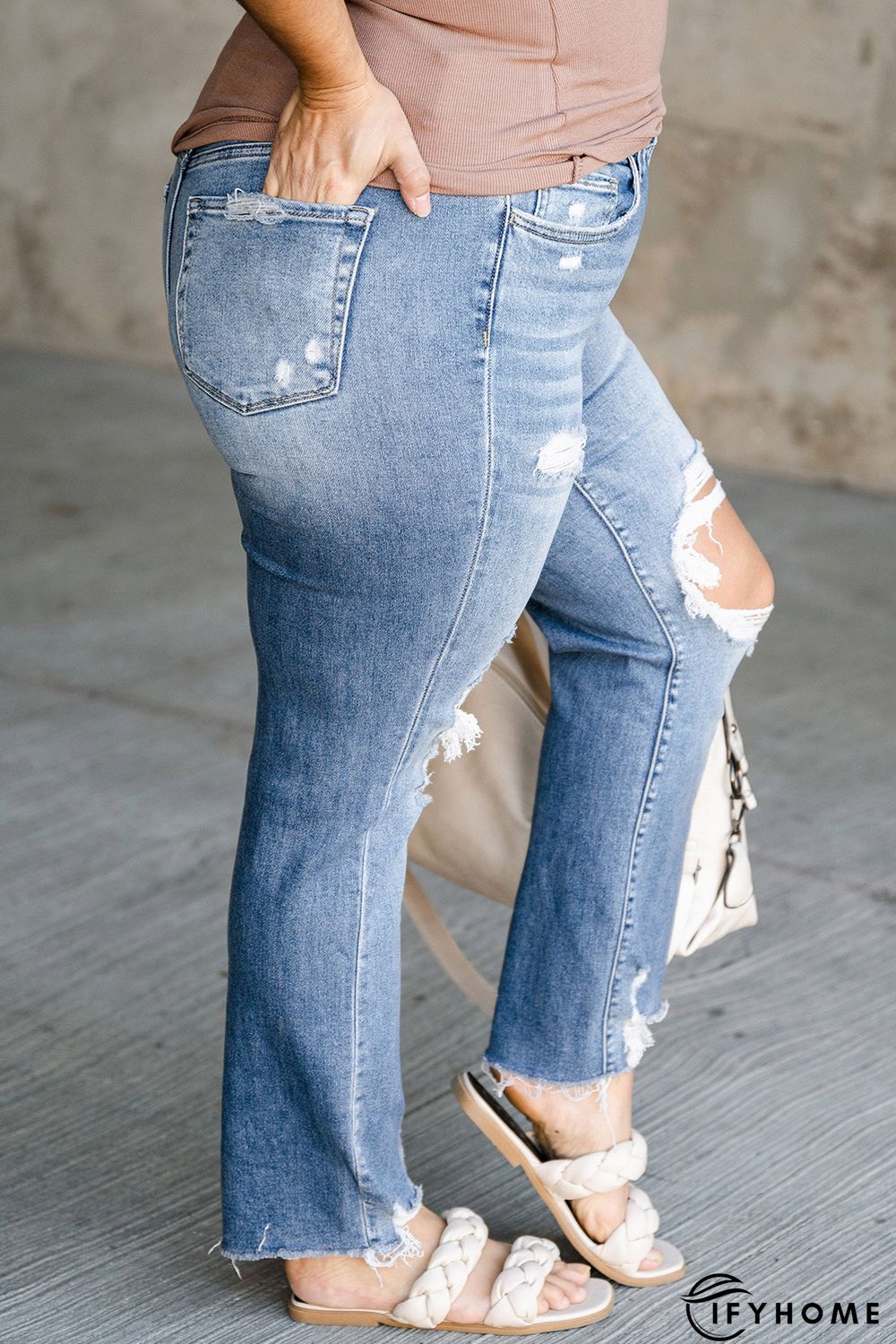 Sky Blue Distressed Holes Frayed Hem Plus Size Jeans | IFYHOME